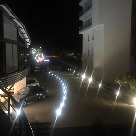 78 Ξενοδοχείο Vlorë